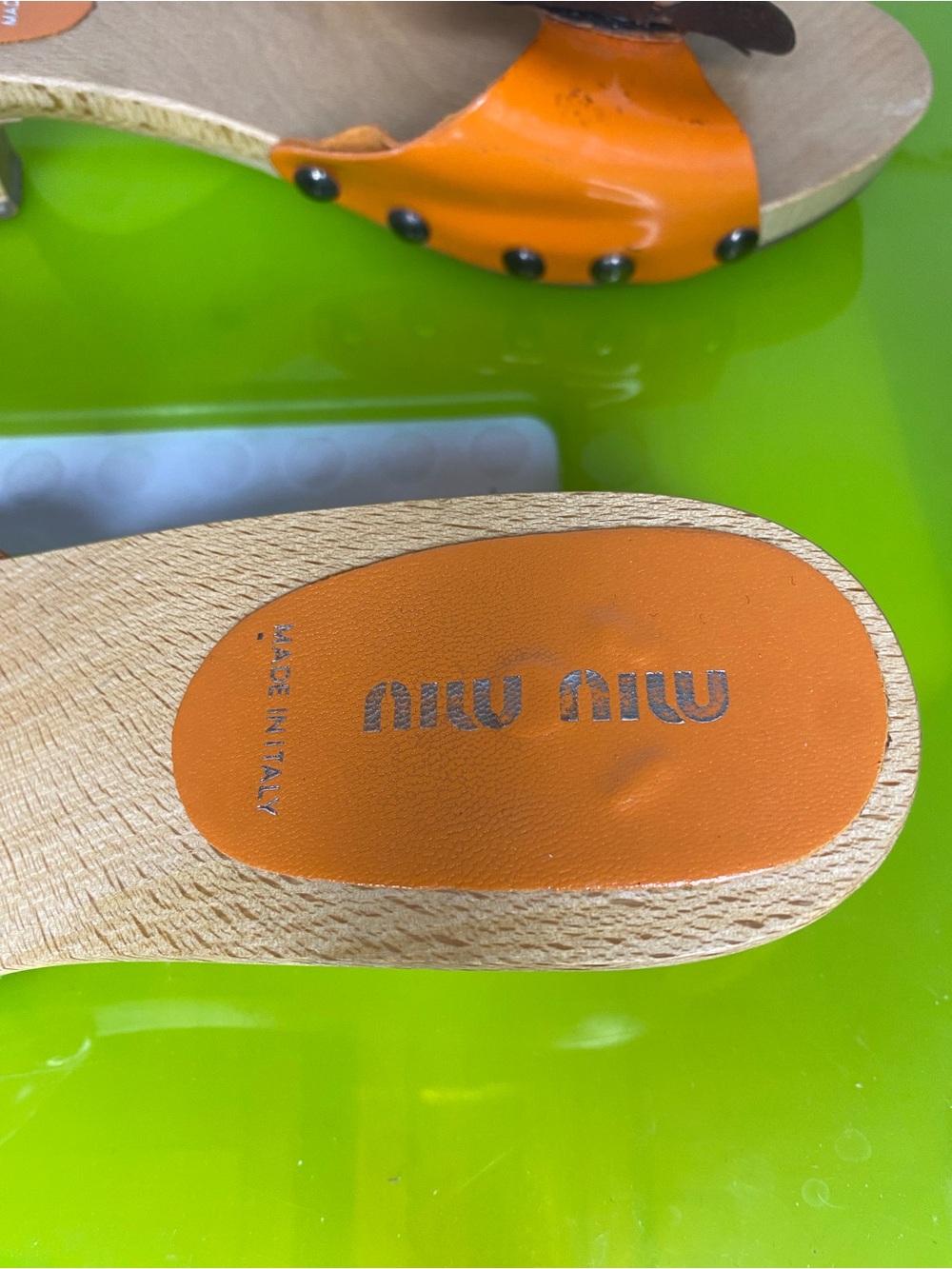 Miu Miu Orange Floral Appliqué Leather wooden kitten heel sandals - Picture 7 of 9